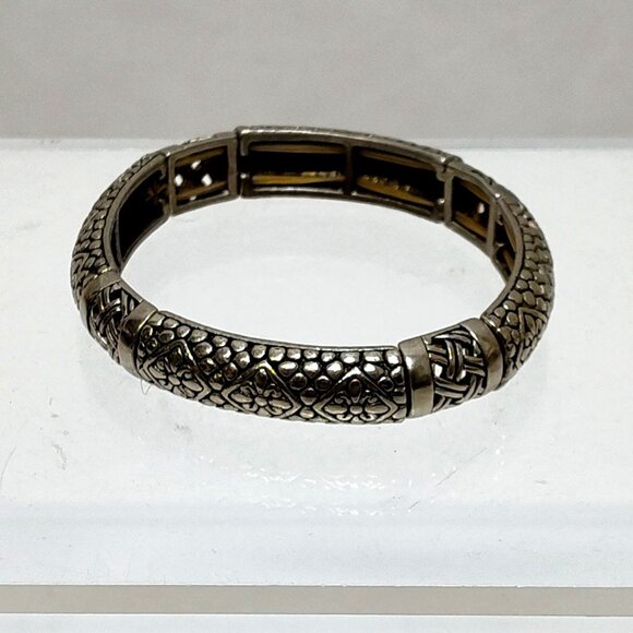 Ashlee Taylor Silver-Tone Bracelet Celtic Knot Design Hinged Womens Jewelry - Picture 3 of 5